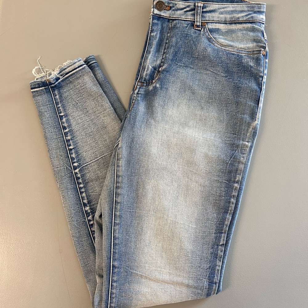 Grace & Lace Light Wash Jeans